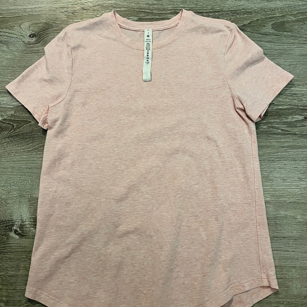 Lululemon Love Crew T-Shirt Size 4 in Heathered Pink Taupe